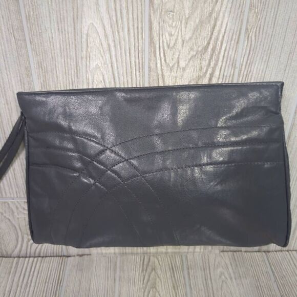 Womens Wristlet Clutch Purse Steel Gray Faux Leather Detailed Stitching Snap Zip - Picture 4 of 6